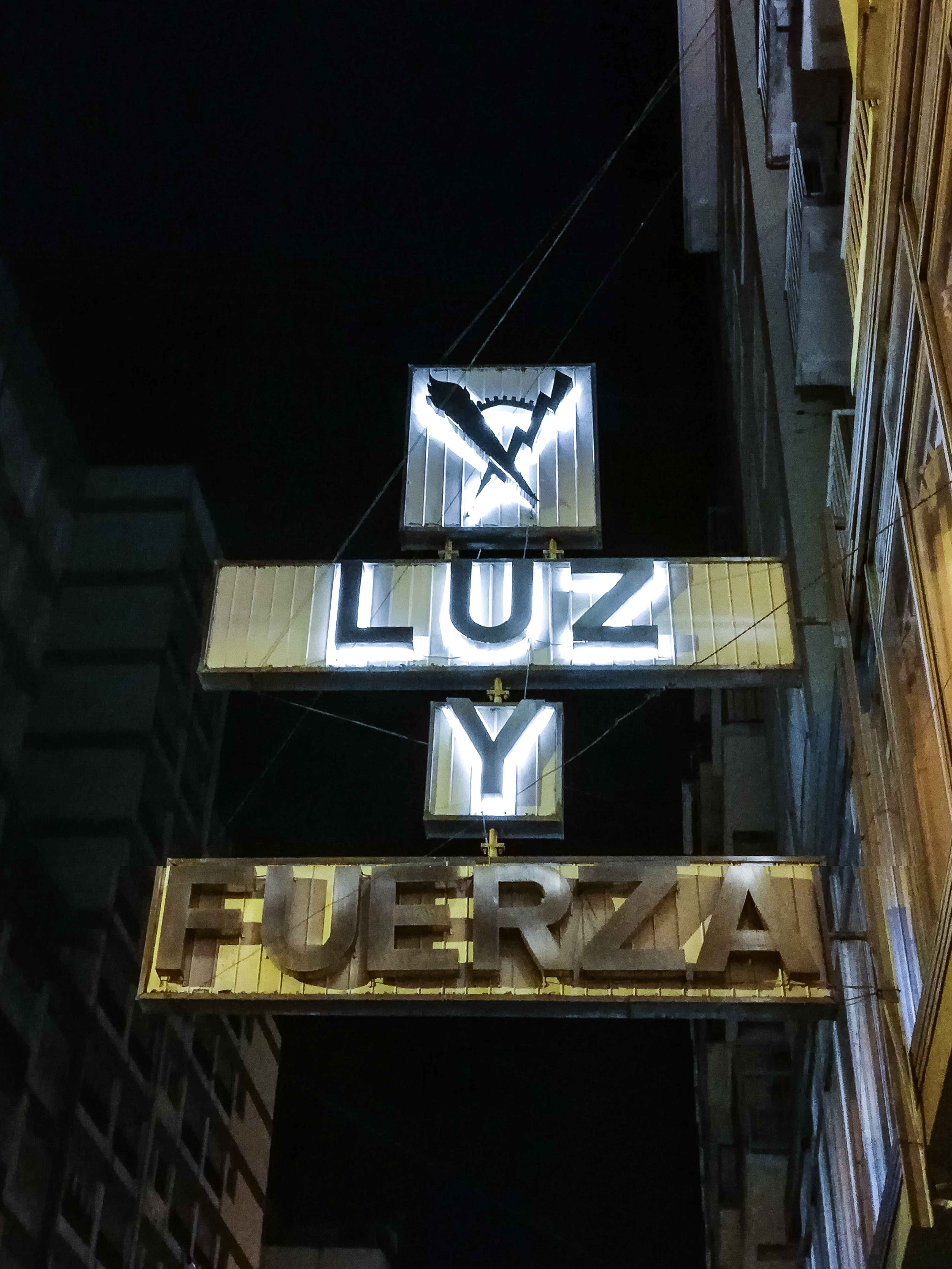 Luzyfuerza