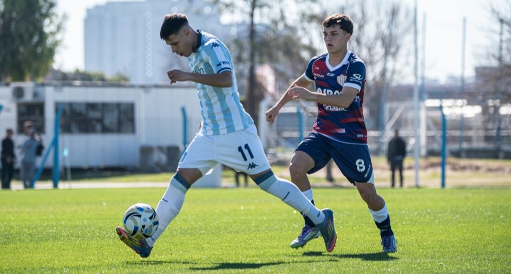 Racing No Pudo Ante Unión Y Recibió Un Duro Golpe En Avellaneda (1)