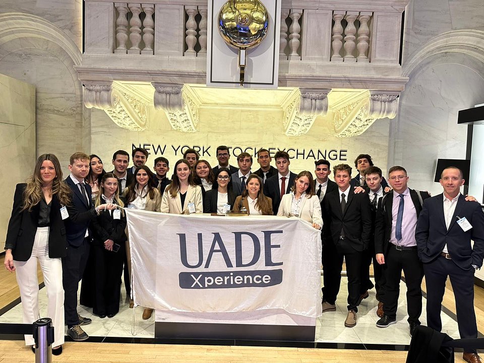 Uadeoficial 1703097430157