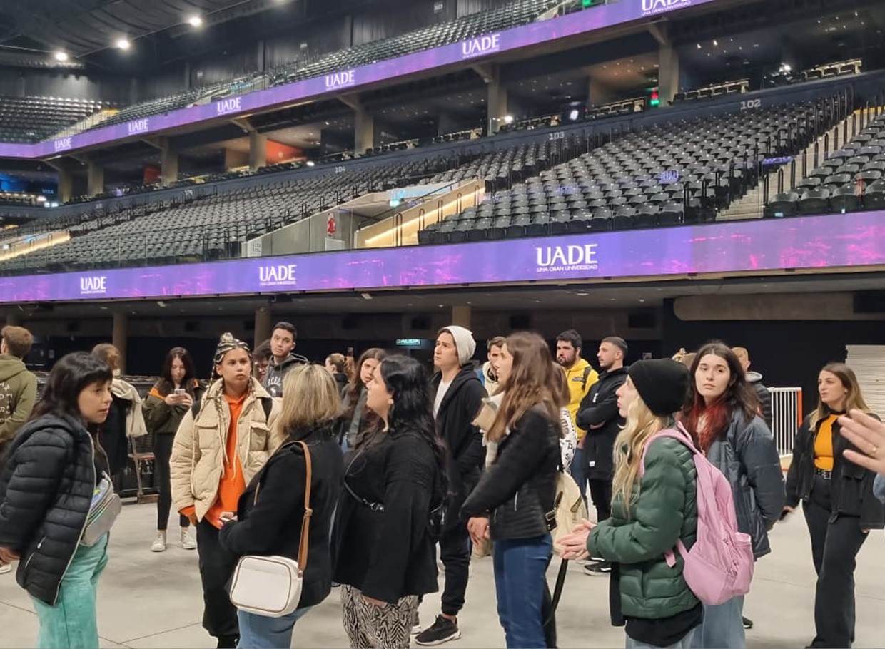 Visita Al Movistar Arena