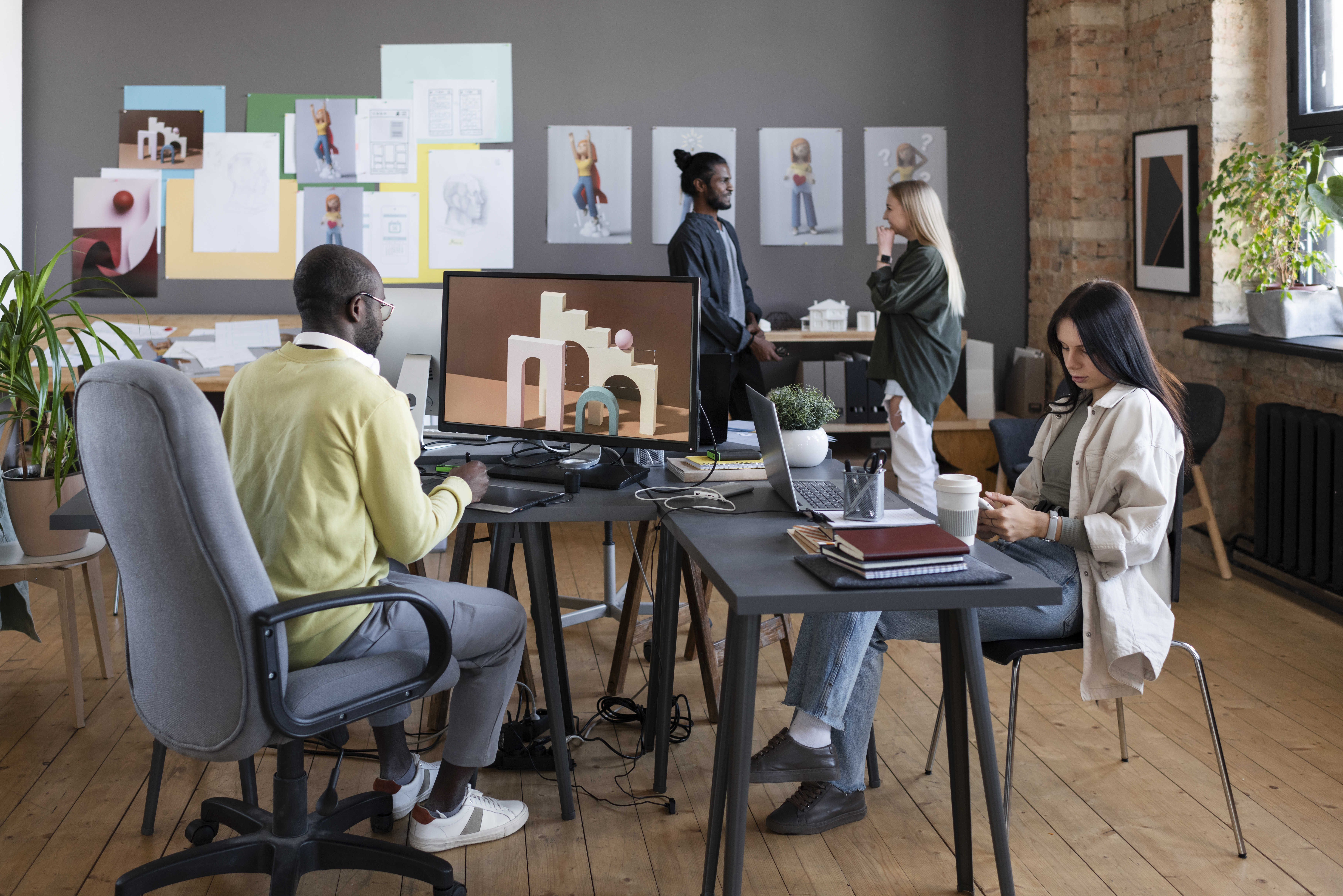 Personas Que Trabajan Juntas En Un Estudio De Animacion (1)