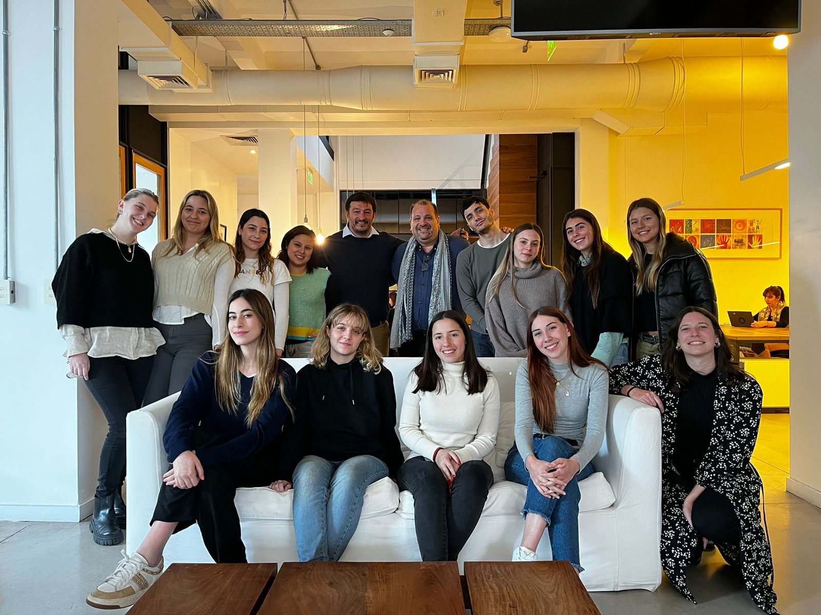 VISITA ÁGORA COMUNICACIÓN